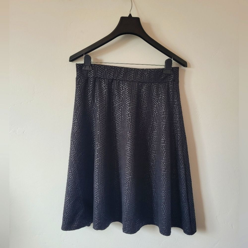 NEW Claudia Richard Black Skirt Knee Length Textured Elastic Waist Formal Large